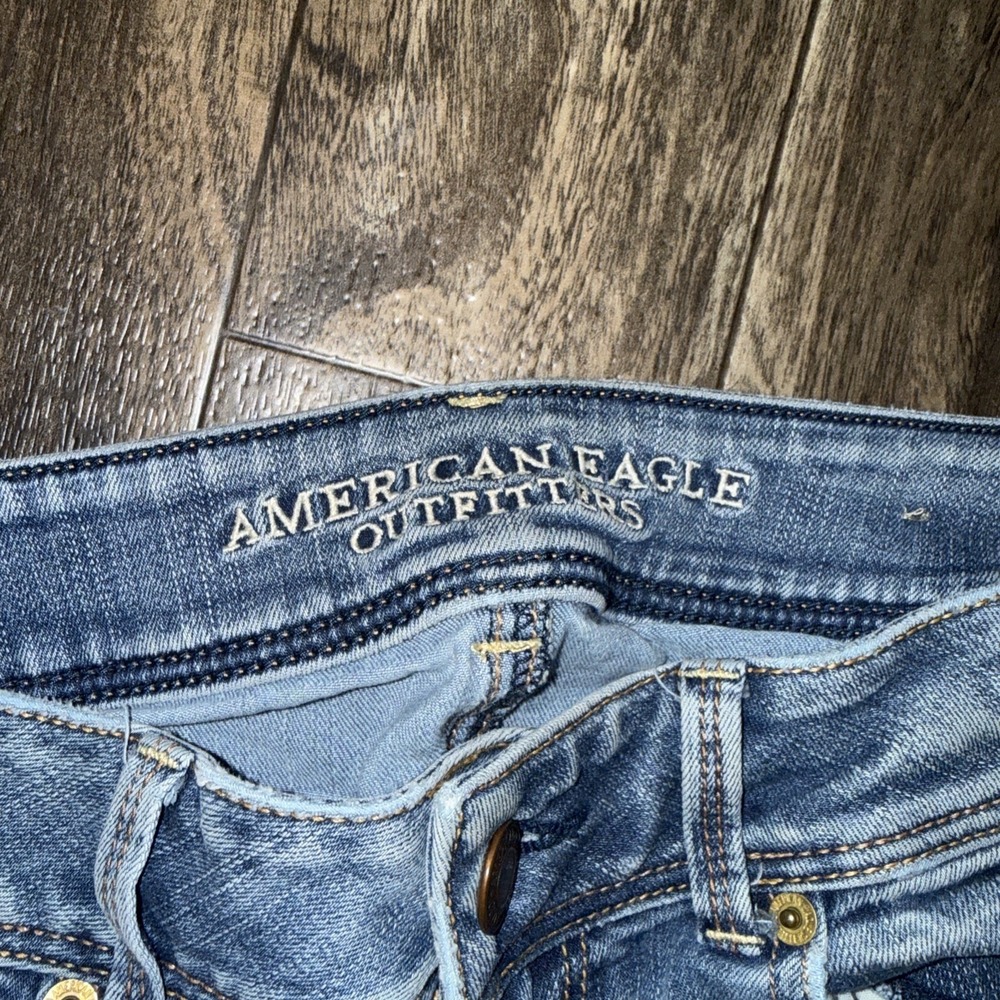 American Eagle Kick Boot Super Stretch Light Wash Denim Jeans Women's Size 8-Reg - Picture 3 of 9